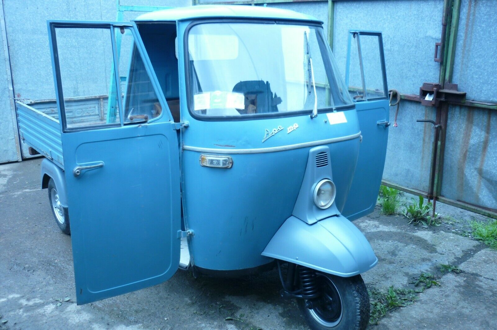 slideshow image